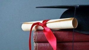 España regula la homologación de títulos universitarios con Chile